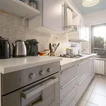 7 Posti Wi-fi A Due Passi Dal Mare Apartment
